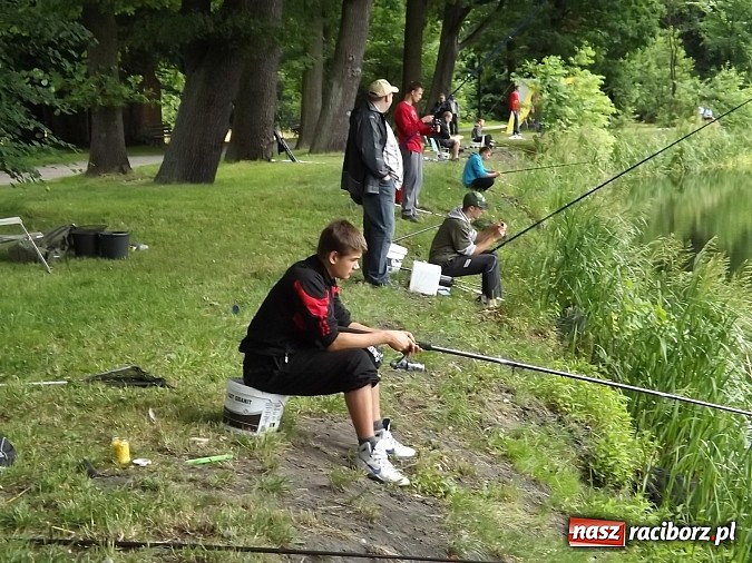 Zdjęcie w galerii na portalu naszraciborz.pl: I Mistrzostwa Polski MOW w Wędkarstwie Spławikowym przy starym opactwie wiadomości z regionu