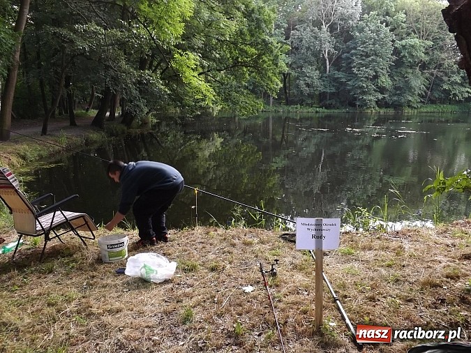 Zdjęcie w galerii na portalu naszraciborz.pl: I Mistrzostwa Polski MOW w Wędkarstwie Spławikowym przy starym opactwie wiadomości z regionu