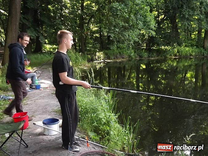 Zdjęcie w galerii na portalu naszraciborz.pl: I Mistrzostwa Polski MOW w Wędkarstwie Spławikowym przy starym opactwie wiadomości z regionu