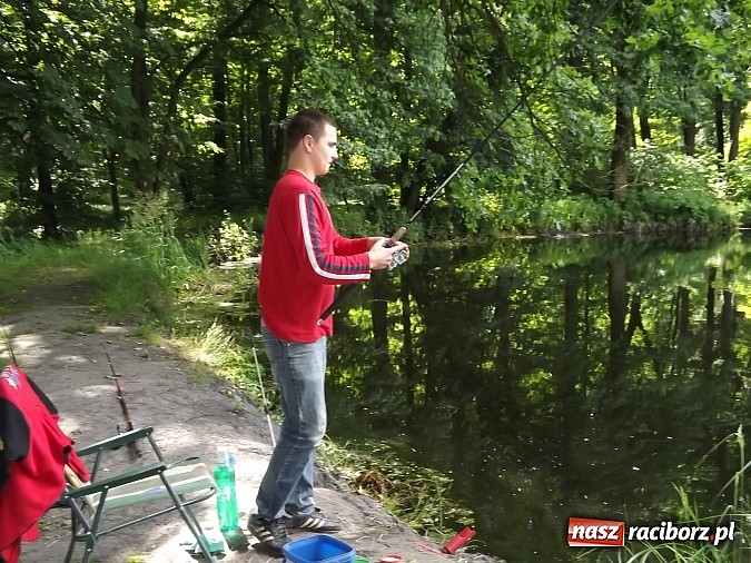 Zdjęcie w galerii na portalu naszraciborz.pl: I Mistrzostwa Polski MOW w Wędkarstwie Spławikowym przy starym opactwie wiadomości z regionu