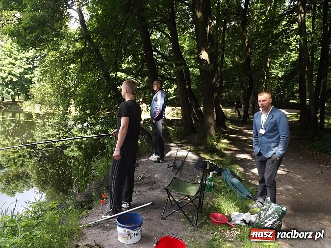 Zdjęcie w galerii na portalu naszraciborz.pl: I Mistrzostwa Polski MOW w Wędkarstwie Spławikowym przy starym opactwie wiadomości z regionu