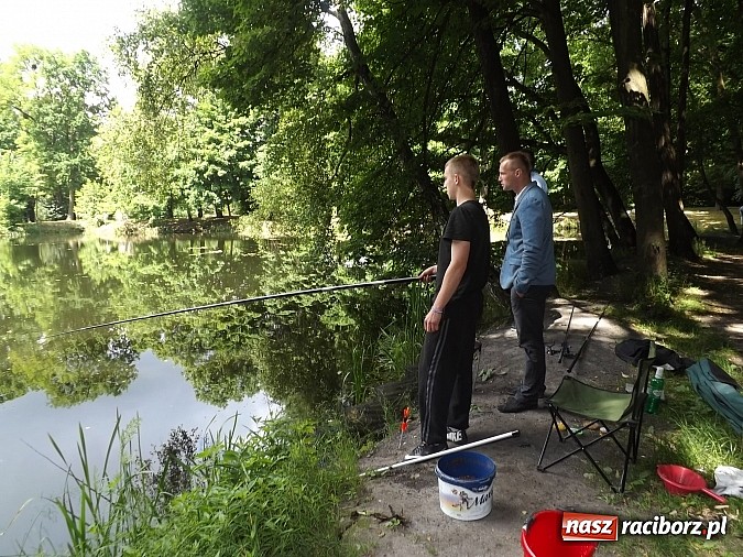 Zdjęcie w galerii na portalu naszraciborz.pl: I Mistrzostwa Polski MOW w Wędkarstwie Spławikowym przy starym opactwie wiadomości z regionu