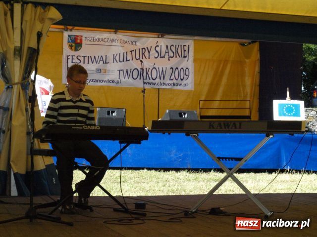 Zdjęcie w galerii na portalu naszraciborz.pl: Festiwal kultury śląskiej w Tworkowie wiadomości z regionu