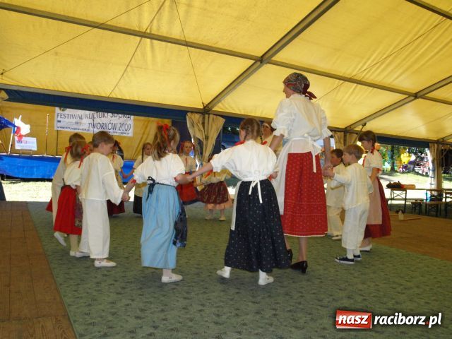 Zdjęcie w galerii na portalu naszraciborz.pl: Festiwal kultury śląskiej w Tworkowie wiadomości z regionu