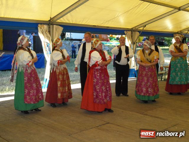 Zdjęcie w galerii na portalu naszraciborz.pl: Festiwal kultury śląskiej w Tworkowie wiadomości z regionu