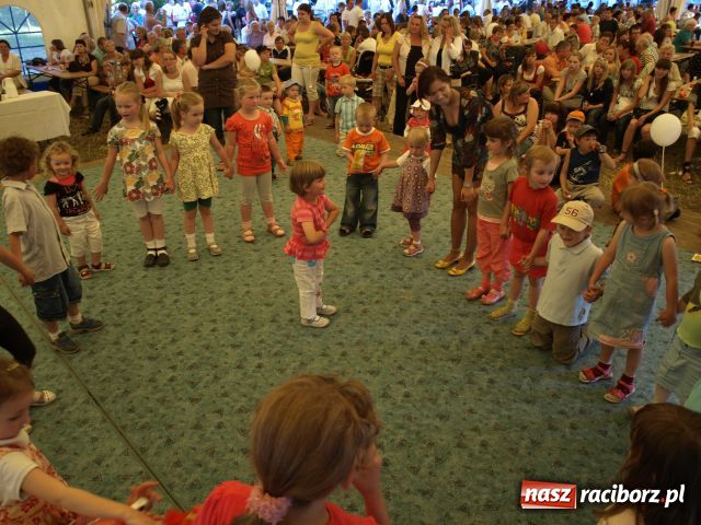 Zdjęcie w galerii na portalu naszraciborz.pl: Festiwal kultury śląskiej w Tworkowie wiadomości z regionu