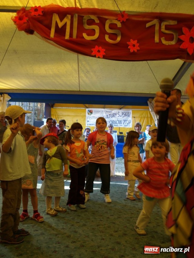 Zdjęcie w galerii na portalu naszraciborz.pl: Festiwal kultury śląskiej w Tworkowie wiadomości z regionu