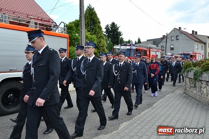 Zdjęcie w galerii na portalu naszraciborz.pl: Strażackie święto w Roszkowie. Renault wraca do służby wiadomości z regionu