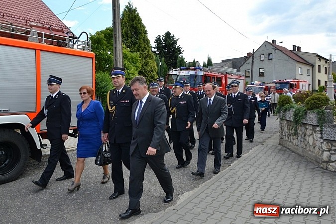 Zdjęcie w galerii na portalu naszraciborz.pl: Strażackie święto w Roszkowie. Renault wraca do służby wiadomości z regionu