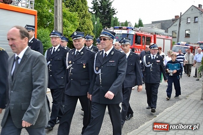 Zdjęcie w galerii na portalu naszraciborz.pl: Strażackie święto w Roszkowie. Renault wraca do służby wiadomości z regionu