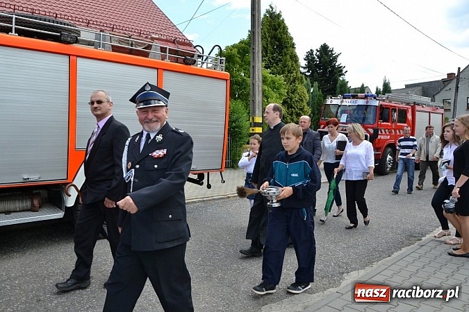 Zdjęcie w galerii na portalu naszraciborz.pl: Strażackie święto w Roszkowie. Renault wraca do służby wiadomości z regionu
