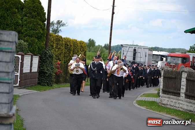 Zdjęcie w galerii na portalu naszraciborz.pl: Strażackie święto w Roszkowie. Renault wraca do służby wiadomości z regionu