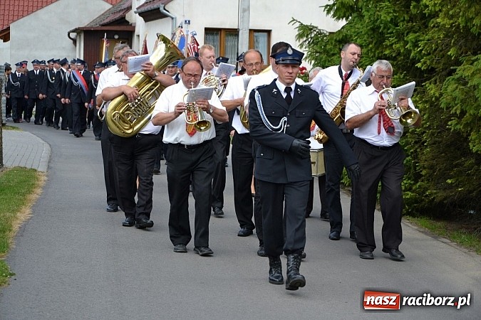 Zdjęcie w galerii na portalu naszraciborz.pl: Strażackie święto w Roszkowie. Renault wraca do służby wiadomości z regionu