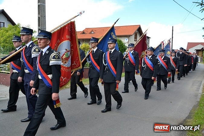 Zdjęcie w galerii na portalu naszraciborz.pl: Strażackie święto w Roszkowie. Renault wraca do służby wiadomości z regionu