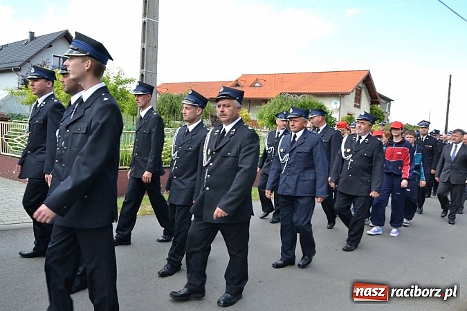 Zdjęcie w galerii na portalu naszraciborz.pl: Strażackie święto w Roszkowie. Renault wraca do służby wiadomości z regionu