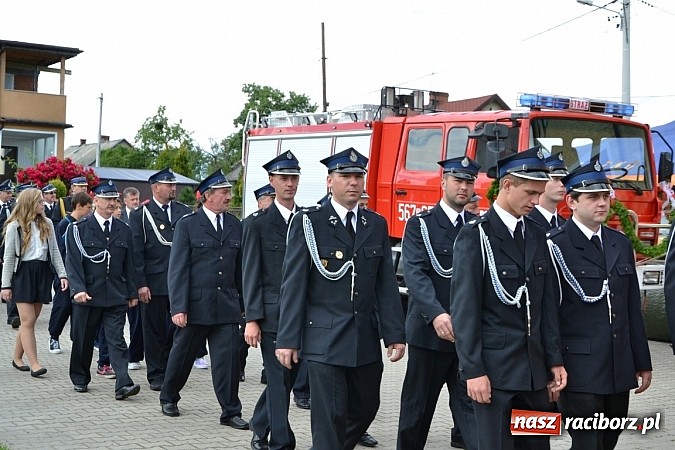 Zdjęcie w galerii na portalu naszraciborz.pl: Strażackie święto w Roszkowie. Renault wraca do służby wiadomości z regionu