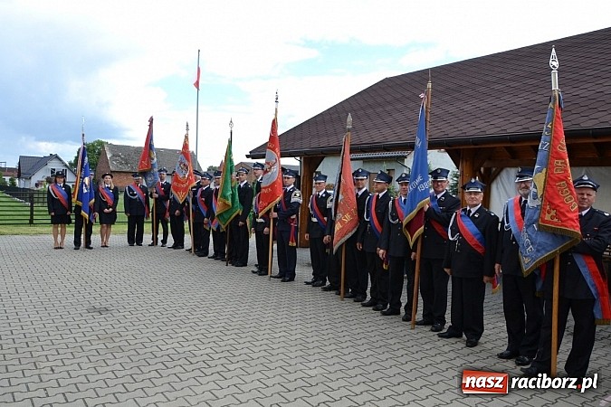 Zdjęcie w galerii na portalu naszraciborz.pl: Strażackie święto w Roszkowie. Renault wraca do służby wiadomości z regionu