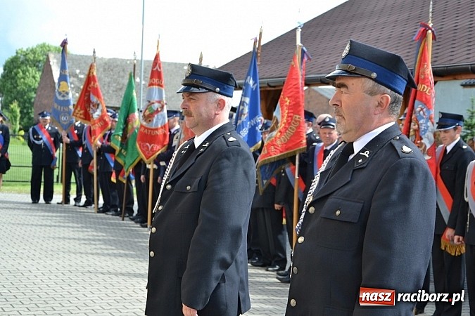 Zdjęcie w galerii na portalu naszraciborz.pl: Strażackie święto w Roszkowie. Renault wraca do służby wiadomości z regionu