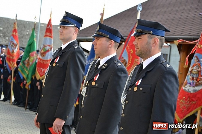 Zdjęcie w galerii na portalu naszraciborz.pl: Strażackie święto w Roszkowie. Renault wraca do służby wiadomości z regionu