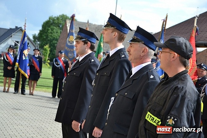 Zdjęcie w galerii na portalu naszraciborz.pl: Strażackie święto w Roszkowie. Renault wraca do służby wiadomości z regionu