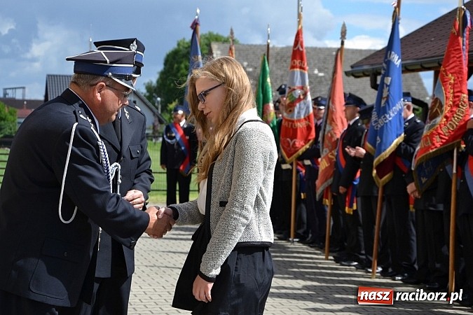 Zdjęcie w galerii na portalu naszraciborz.pl: Strażackie święto w Roszkowie. Renault wraca do służby wiadomości z regionu
