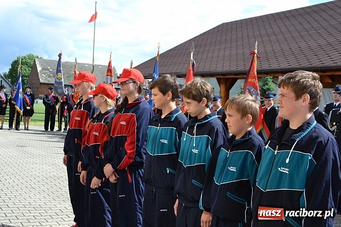 Zdjęcie w galerii na portalu naszraciborz.pl: Strażackie święto w Roszkowie. Renault wraca do służby wiadomości z regionu