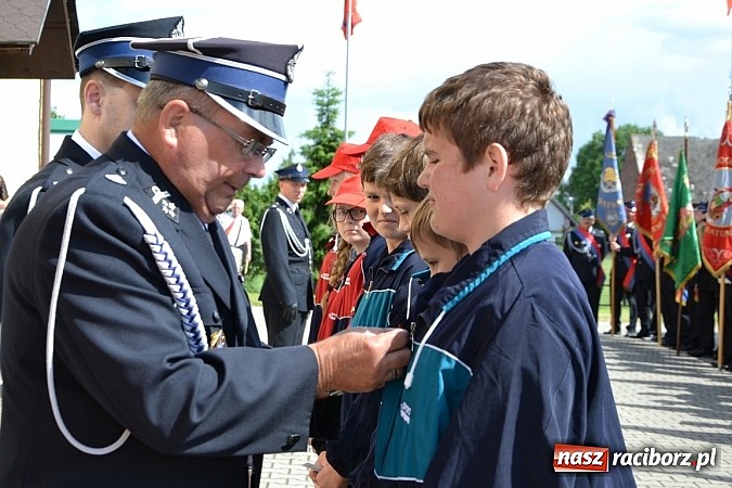 Zdjęcie w galerii na portalu naszraciborz.pl: Strażackie święto w Roszkowie. Renault wraca do służby wiadomości z regionu