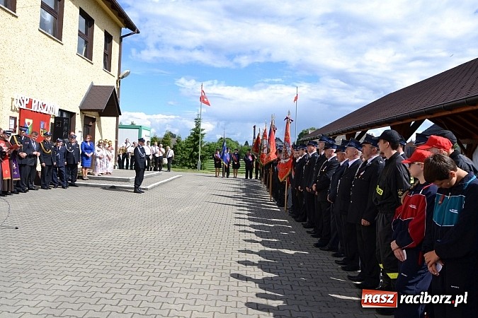 Zdjęcie w galerii na portalu naszraciborz.pl: Strażackie święto w Roszkowie. Renault wraca do służby wiadomości z regionu