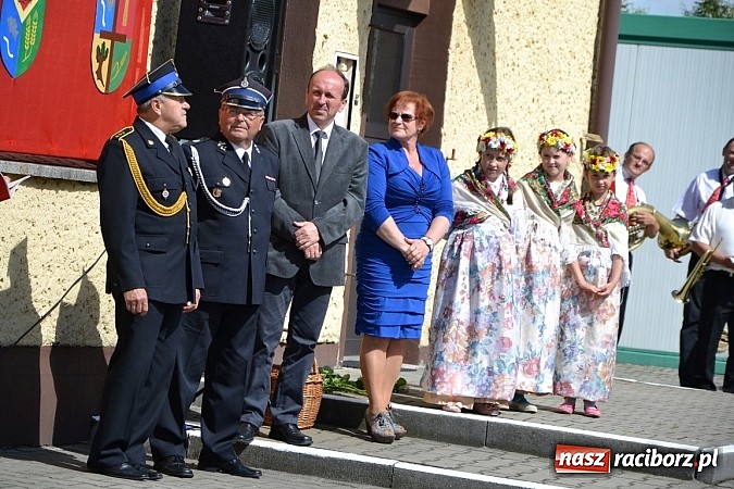 Zdjęcie w galerii na portalu naszraciborz.pl: Strażackie święto w Roszkowie. Renault wraca do służby wiadomości z regionu