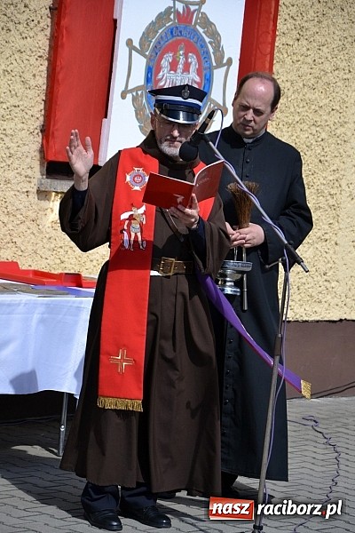 Zdjęcie w galerii na portalu naszraciborz.pl: Strażackie święto w Roszkowie. Renault wraca do służby wiadomości z regionu