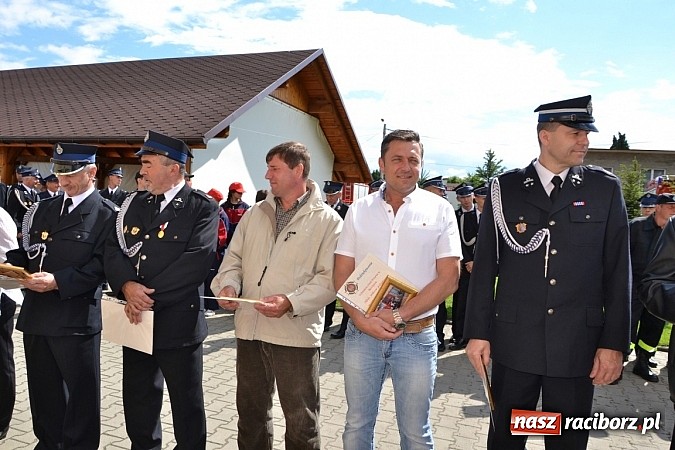Zdjęcie w galerii na portalu naszraciborz.pl: Strażackie święto w Roszkowie. Renault wraca do służby wiadomości z regionu