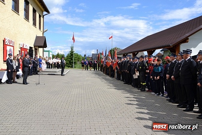 Zdjęcie w galerii na portalu naszraciborz.pl: Strażackie święto w Roszkowie. Renault wraca do służby wiadomości z regionu