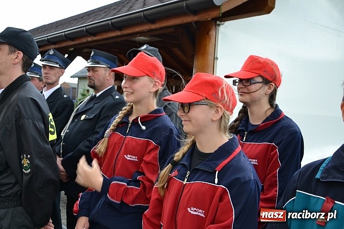 Zdjęcie w galerii na portalu naszraciborz.pl: Strażackie święto w Roszkowie. Renault wraca do służby wiadomości z regionu
