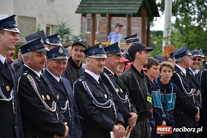 Zdjęcie w galerii na portalu naszraciborz.pl: Strażackie święto w Roszkowie. Renault wraca do służby wiadomości z regionu