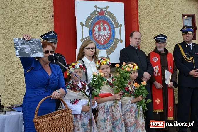 Zdjęcie w galerii na portalu naszraciborz.pl: Strażackie święto w Roszkowie. Renault wraca do służby wiadomości z regionu