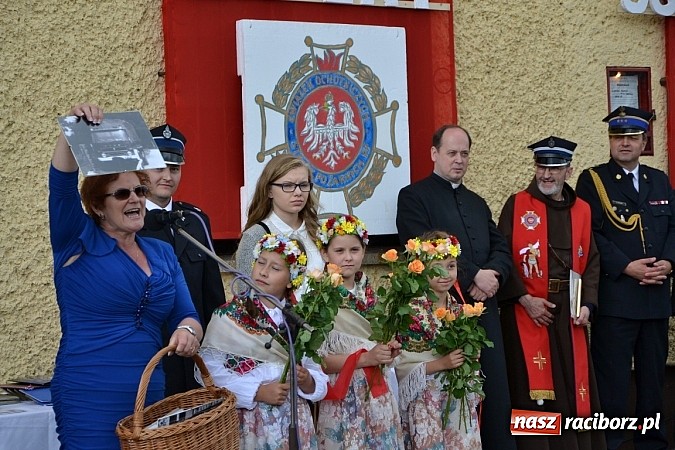Zdjęcie w galerii na portalu naszraciborz.pl: Strażackie święto w Roszkowie. Renault wraca do służby wiadomości z regionu