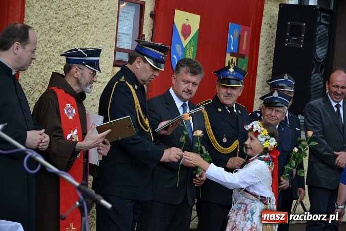 Zdjęcie w galerii na portalu naszraciborz.pl: Strażackie święto w Roszkowie. Renault wraca do służby wiadomości z regionu