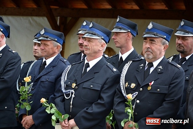 Zdjęcie w galerii na portalu naszraciborz.pl: Strażackie święto w Roszkowie. Renault wraca do służby wiadomości z regionu