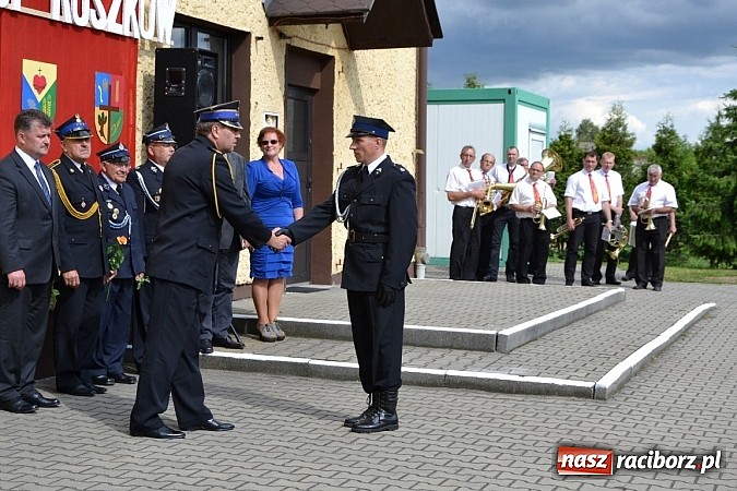 Zdjęcie w galerii na portalu naszraciborz.pl: Strażackie święto w Roszkowie. Renault wraca do służby wiadomości z regionu