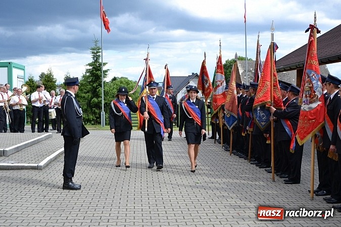 Zdjęcie w galerii na portalu naszraciborz.pl: Strażackie święto w Roszkowie. Renault wraca do służby wiadomości z regionu