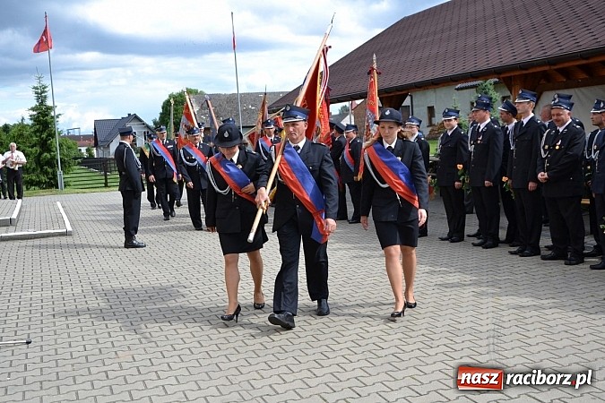 Zdjęcie w galerii na portalu naszraciborz.pl: Strażackie święto w Roszkowie. Renault wraca do służby wiadomości z regionu