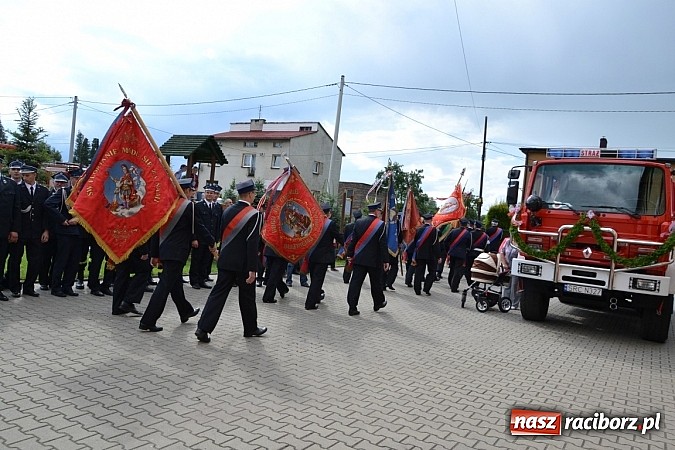 Zdjęcie w galerii na portalu naszraciborz.pl: Strażackie święto w Roszkowie. Renault wraca do służby wiadomości z regionu