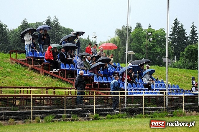 Zdjęcie w galerii na portalu naszraciborz.pl: Rafako i Lubomia podzieliły się punktami wiadomości z regionu