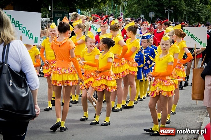 Zdjęcie w galerii na portalu naszraciborz.pl: Kolorowa parada ulicami Raciborza - Śląsk kraina wielu kultur dzień drugi wiadomości z regionu