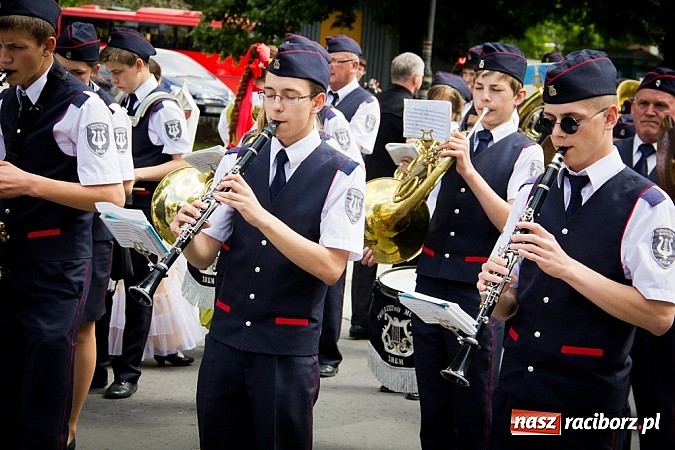 Zdjęcie w galerii na portalu naszraciborz.pl: Kolorowa parada ulicami Raciborza - Śląsk kraina wielu kultur dzień drugi wiadomości z regionu