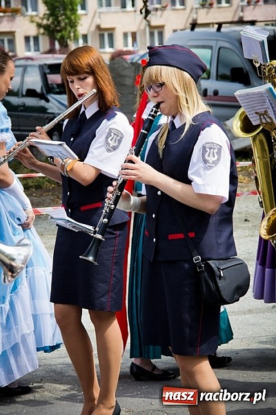 Zdjęcie w galerii na portalu naszraciborz.pl: Kolorowa parada ulicami Raciborza - Śląsk kraina wielu kultur dzień drugi wiadomości z regionu