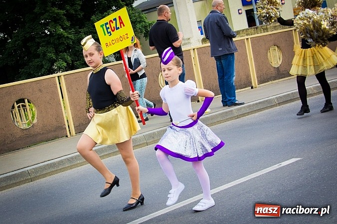Zdjęcie w galerii na portalu naszraciborz.pl: Kolorowa parada ulicami Raciborza - Śląsk kraina wielu kultur dzień drugi wiadomości z regionu