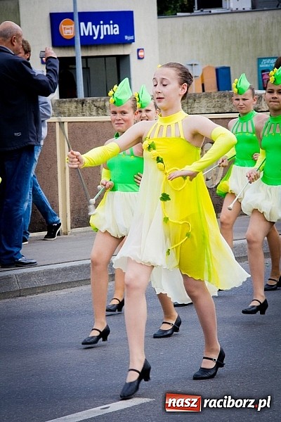 Zdjęcie w galerii na portalu naszraciborz.pl: Kolorowa parada ulicami Raciborza - Śląsk kraina wielu kultur dzień drugi wiadomości z regionu