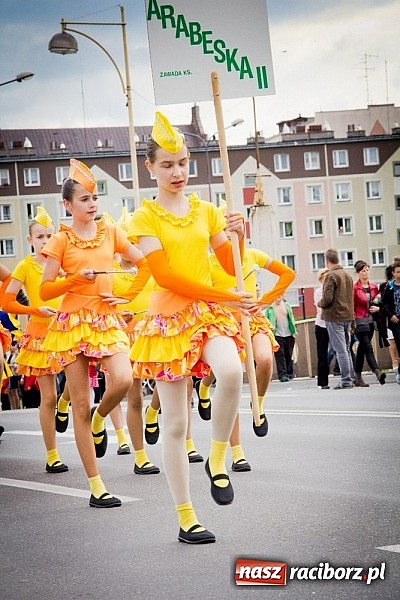 Zdjęcie w galerii na portalu naszraciborz.pl: Kolorowa parada ulicami Raciborza - Śląsk kraina wielu kultur dzień drugi wiadomości z regionu