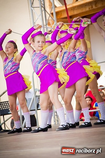 Zdjęcie w galerii na portalu naszraciborz.pl: Kolorowa parada ulicami Raciborza - Śląsk kraina wielu kultur dzień drugi wiadomości z regionu